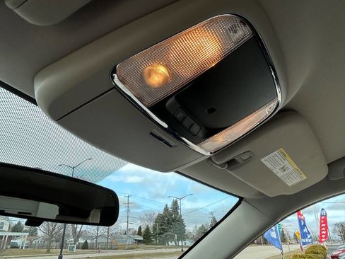 Used 2013 Jeep Grand Cherokee Laredo w/ Laredo E Group image 29