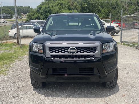 Used 2025 Nissan Frontier SV RWD image 1