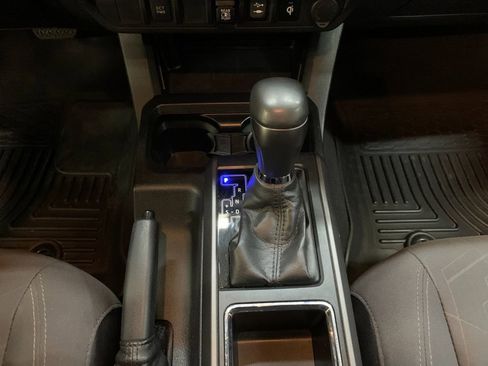 Used 2019 Toyota Tacoma TRD Sport image 24