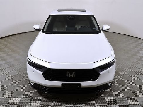 Used 2023 Honda Accord EX-L image 4