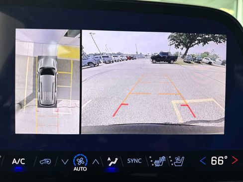 Certified 2024 Chevrolet Traverse RS w/ LPO, Floor Liner Package AWD/4WD image 23