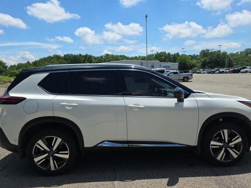 Certified 2023 Nissan Rogue SL w/ SL Premium Package AWD/4WD image 10