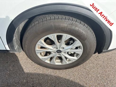 Used 2026 Ford Escape Active w/ Tech Pack #1 FWD image 16
