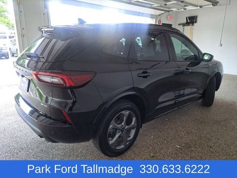 Used 2023 Ford Escape ST-Line w/ Tech Pack #1 AWD/4WD image 5