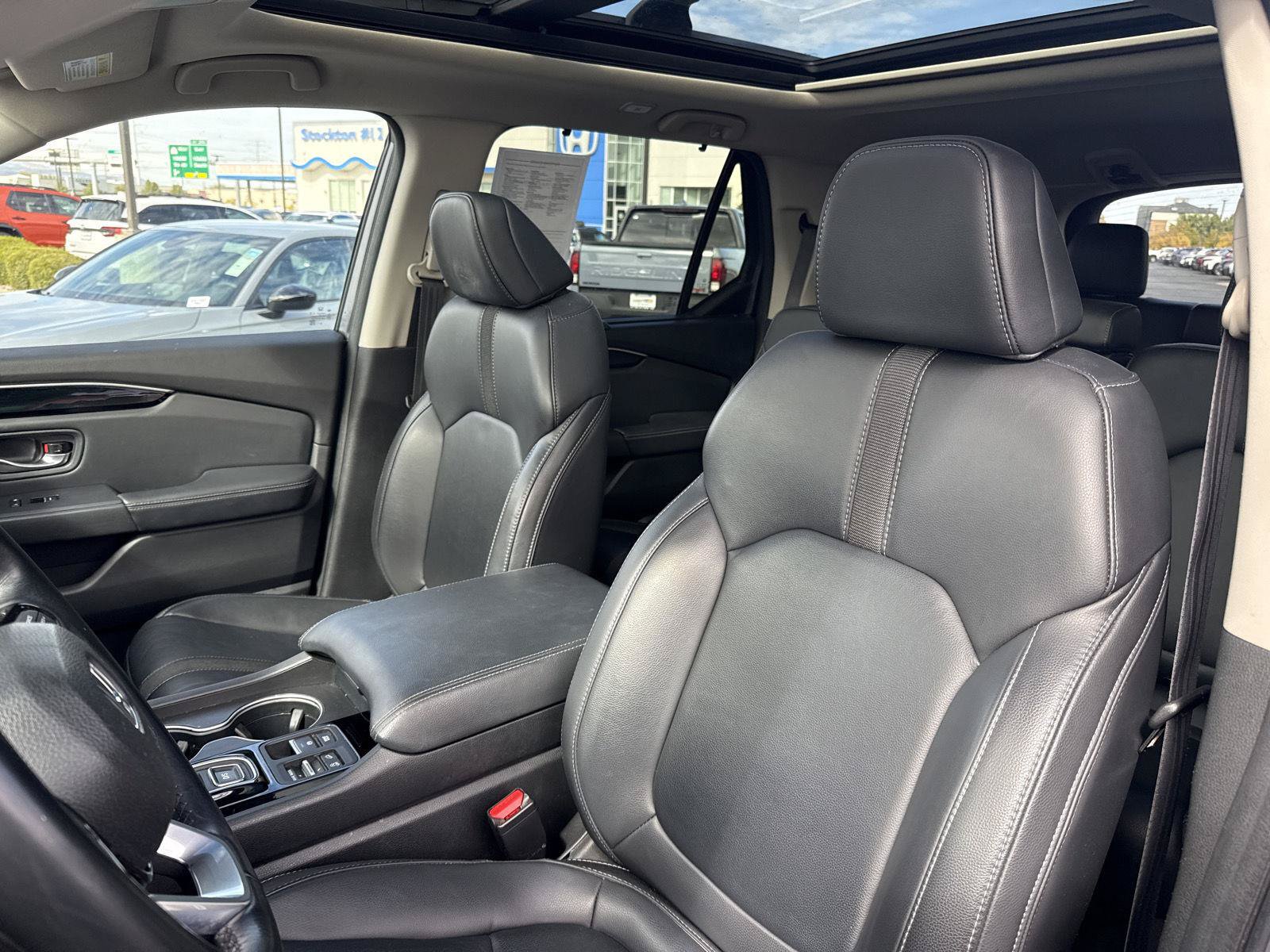Used 2024 Honda Pilot Touring image 14