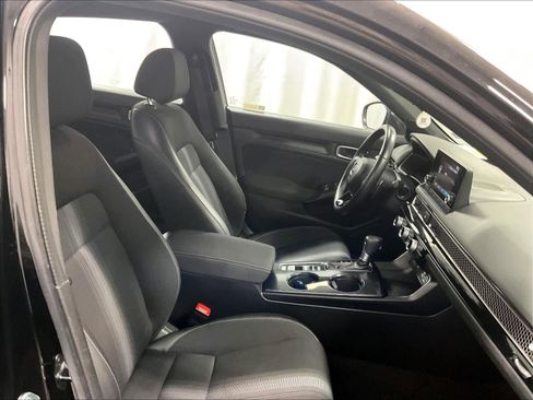 Used 2023 Honda Civic Sport image 11