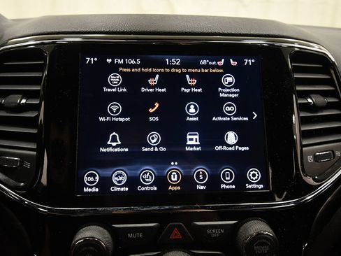 Used 2021 Jeep Grand Cherokee Altitude AWD/4WD image 23