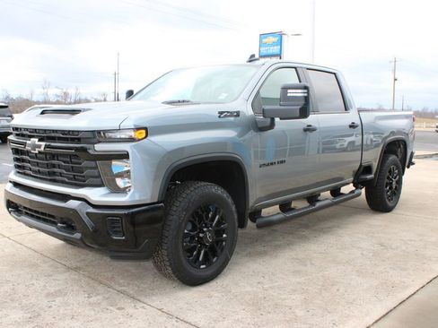 New 2026 Chevrolet Silverado 2500 Custom w/ Custom Convenience Package image 4