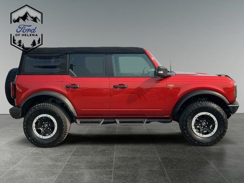 Certified 2023 Ford Bronco Badlands w/ Sasquatch Package AWD/4WD image 6