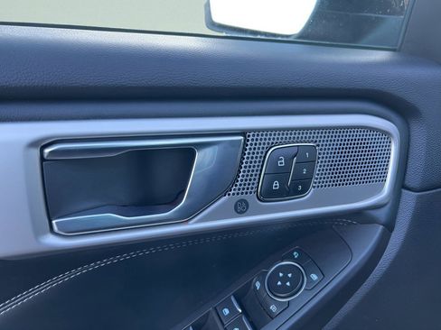 Used 2020 Ford Explorer Limited w/ Class III Trailer Tow Package image 20