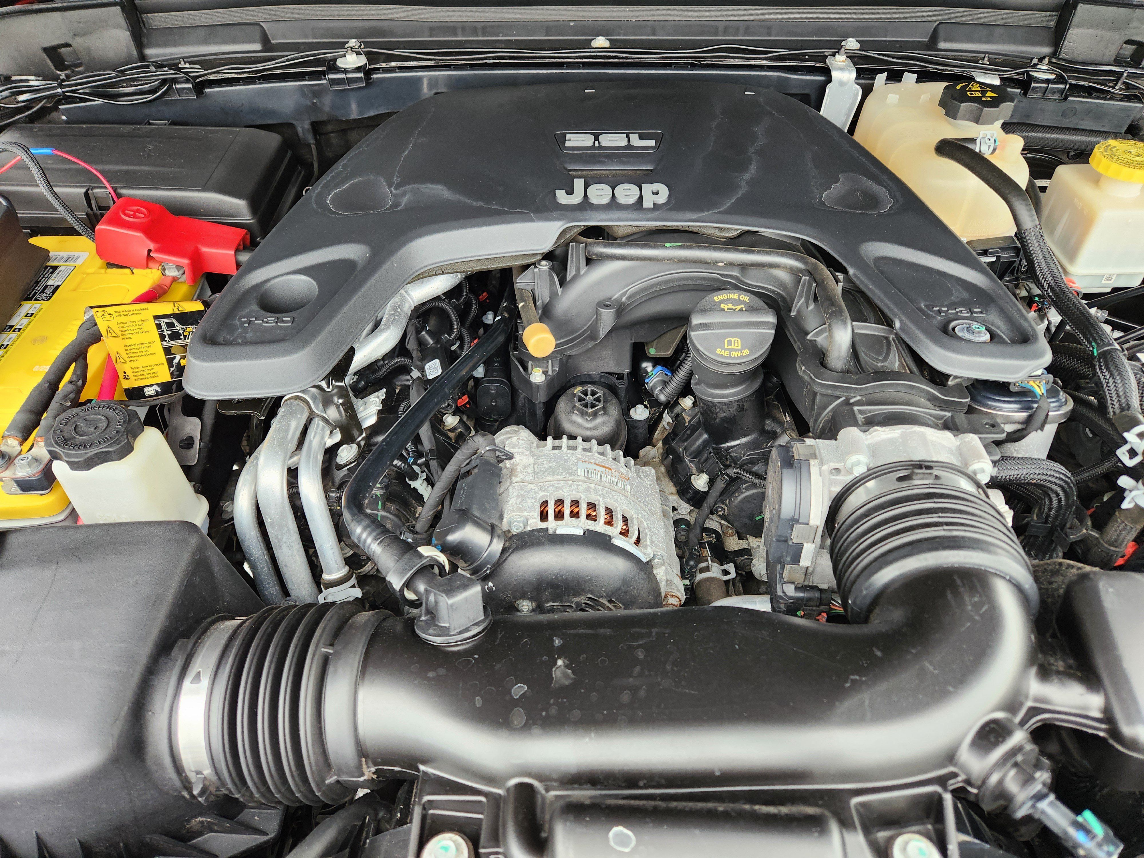 Used 2021 Jeep Gladiator Rubicon AWD/4WD image 9