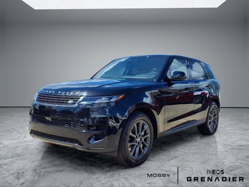 Used 2025 Land Rover Range Rover Sport AWD/4WD image 4
