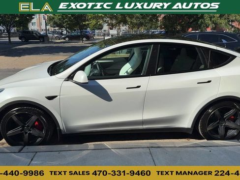 Used 2023 Tesla Model Y Performance AWD/4WD image 1