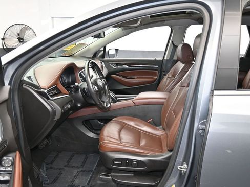 Used 2018 Buick Enclave Avenir w/ Avenir Technology Package image 12