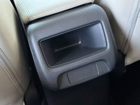 Certified 2024 Honda HR-V EX-L image 16