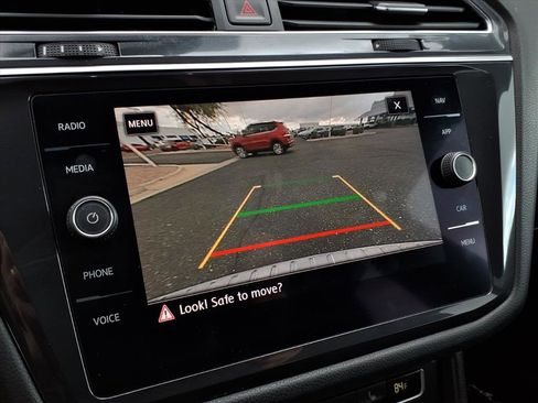 Used 2020 Volkswagen Tiguan SEL Premium R-Line image 30