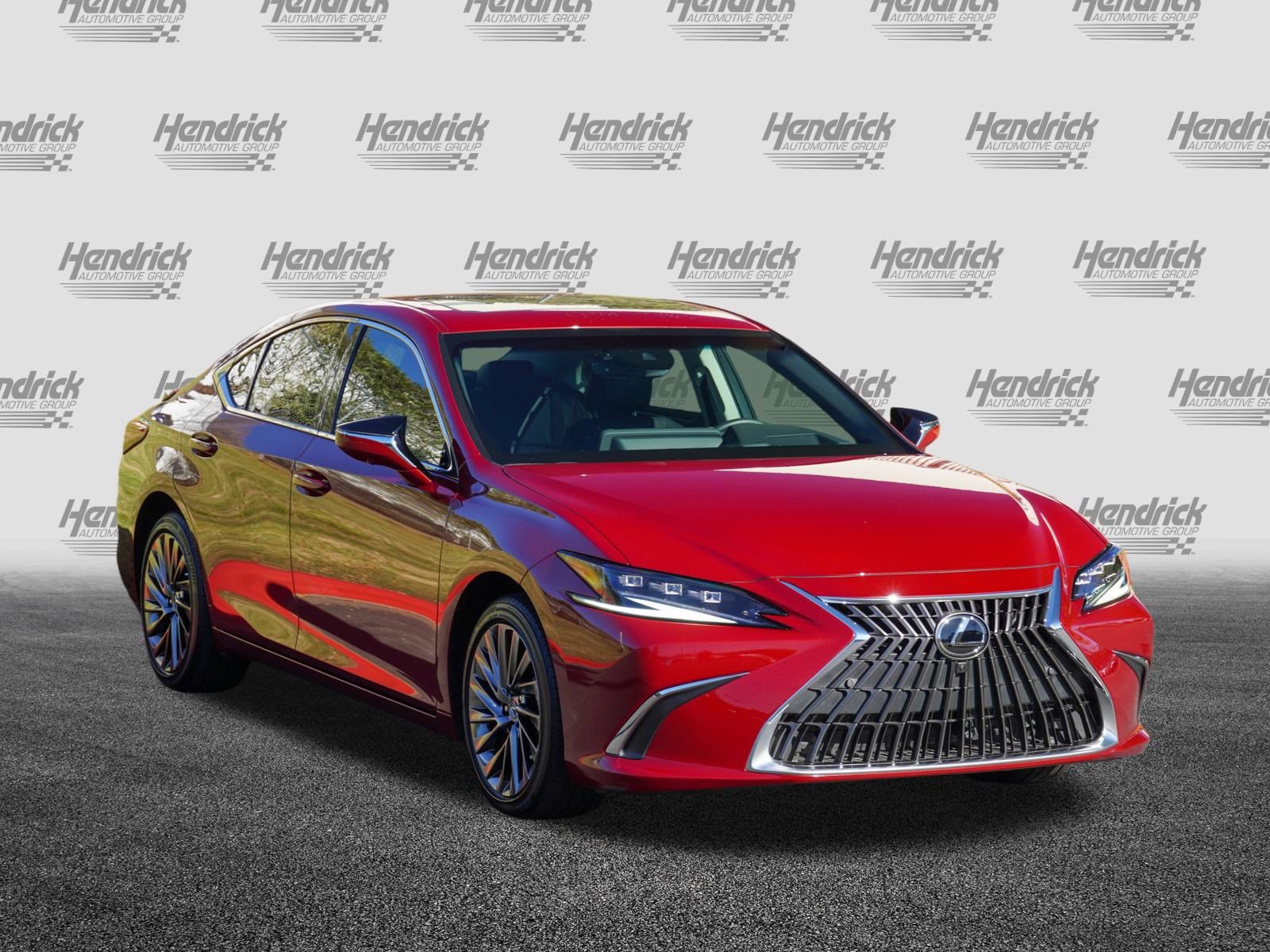 Used 2024 Lexus ES 300h Ultra Luxury w/ Accessory Package (Z2) FWD image 2