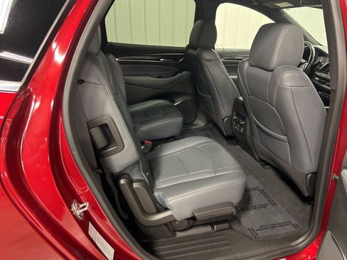 Certified 2024 Buick Enclave Premium image 11