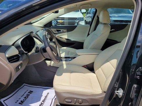 Used 2024 Chevrolet Malibu LT image 22