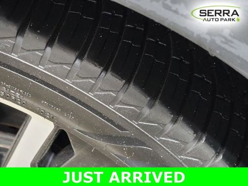 Used 2019 Honda Pilot Touring image 10