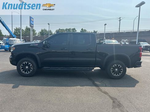 Used 2022 Chevrolet Silverado 1500 ZR2 w/ Technology Package AWD/4WD image 4