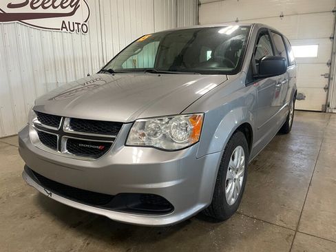 Used 2015 Dodge Grand Caravan SE w/ Quick Order Package 29E SE image 2
