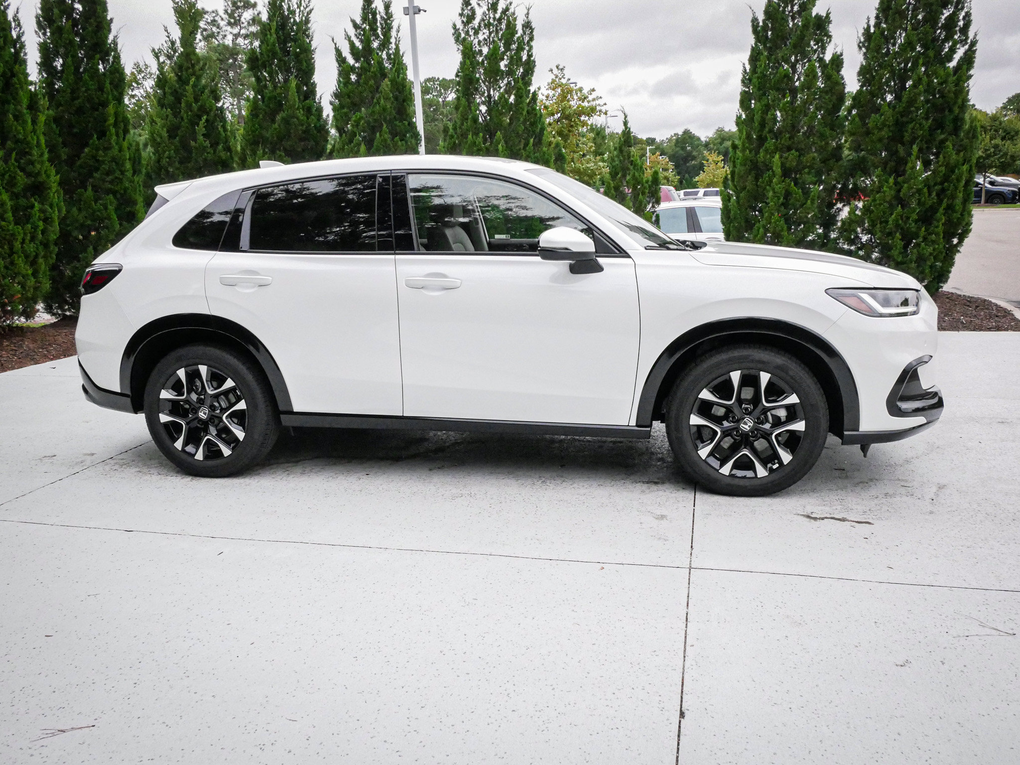 Certified 2026 Honda HR-V EX-L image 10