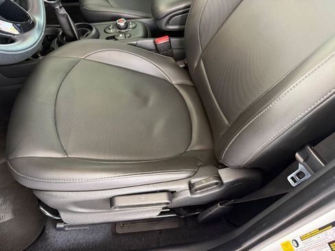 Used 2019 MINI Cooper Countryman FWD image 16