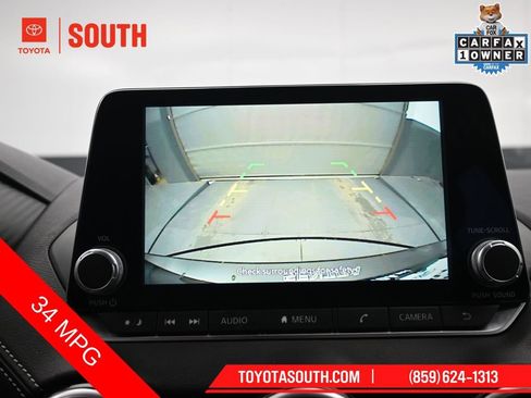 Used 2025 Nissan Sentra SV FWD image 18