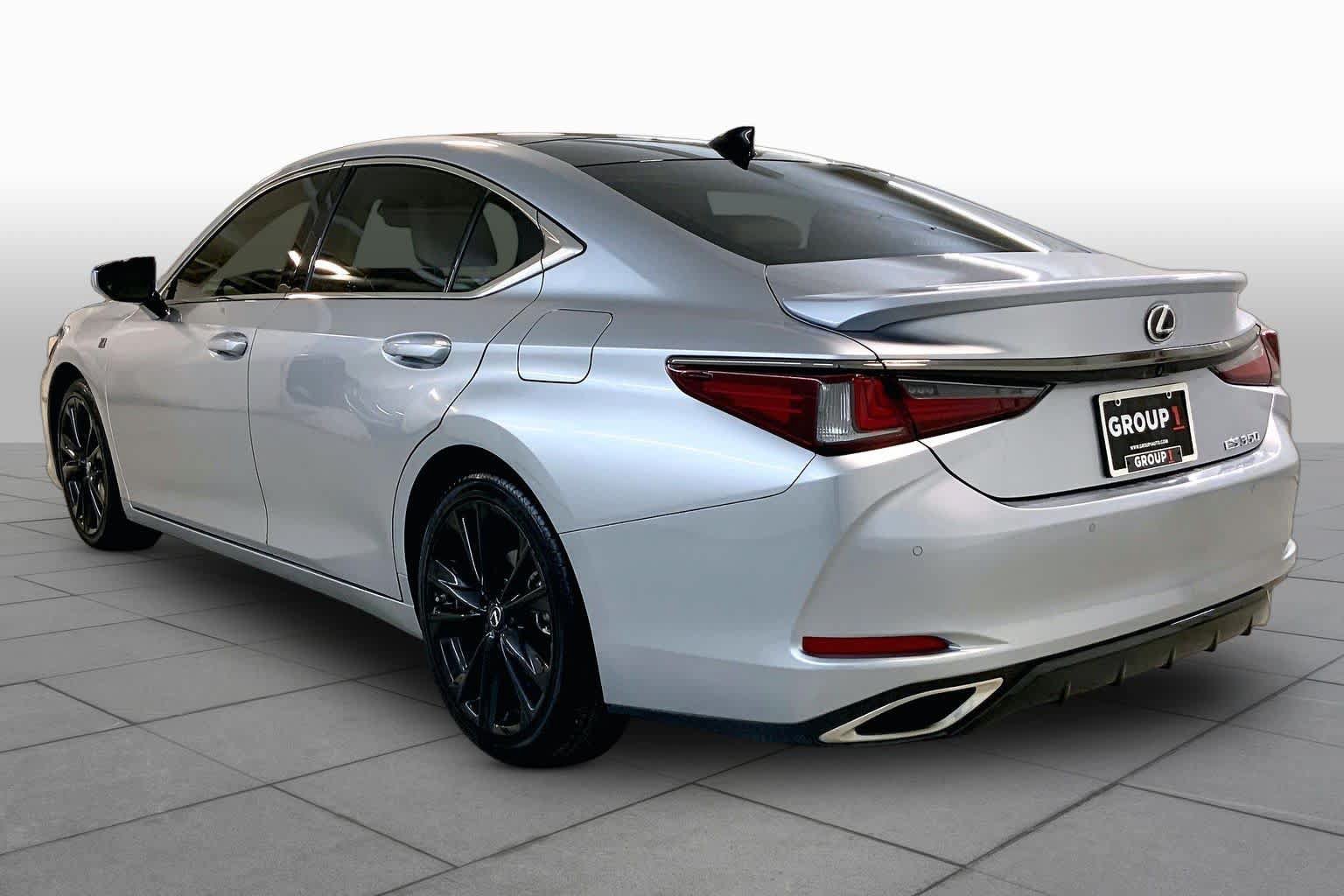 Used 2025 Lexus ES 350 w/ Accessory Package (Z1) FWD image 11