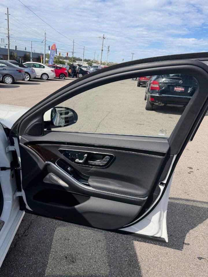Used 2023 Mercedes-Benz S 580 4MATIC Sedan image 36