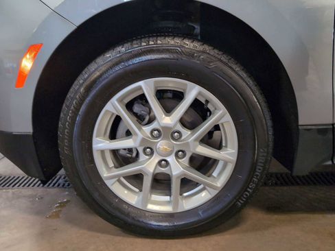 Used 2023 Chevrolet Equinox LT image 31