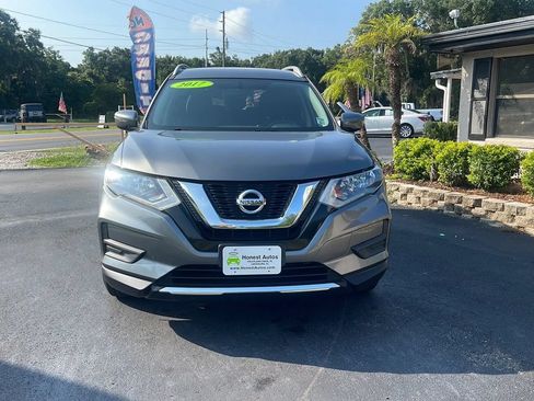 Used 2017 Nissan Rogue S w/ S Appearance Package FWD image 2