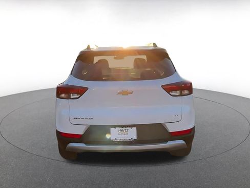 Used 2025 Chevrolet TrailBlazer LT image 12