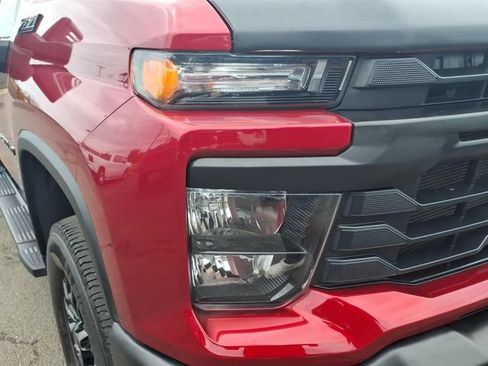 Used 2024 Chevrolet Silverado 2500 LT AWD/4WD image 12