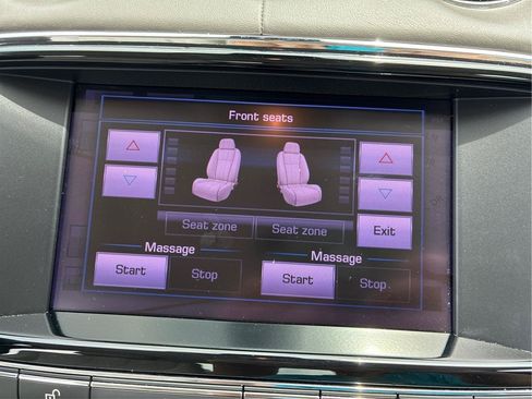 Used 2013 Jaguar XJ w/ Front Seat Comfort Pkg RWD image 38