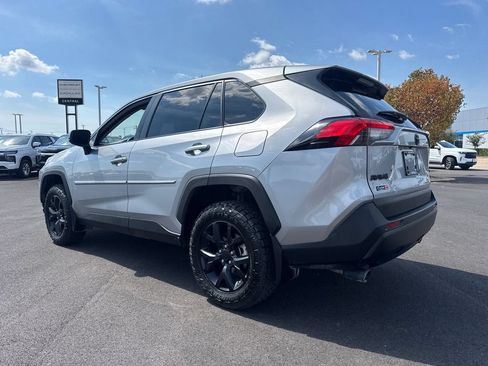 Used 2024 Toyota RAV4 LE FWD image 4