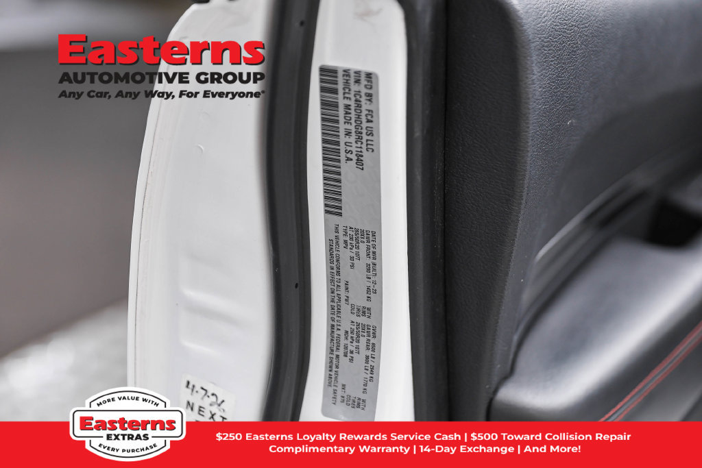 Used 2024 Dodge Durango GT RWD image 35