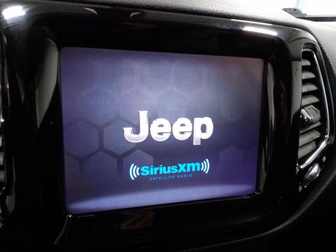 Used 2019 Jeep Compass Limited w/ Safety & Security Group AWD/4WD image 7