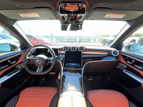 New 2026 Mercedes-Benz GLC 300 4MATIC image 9