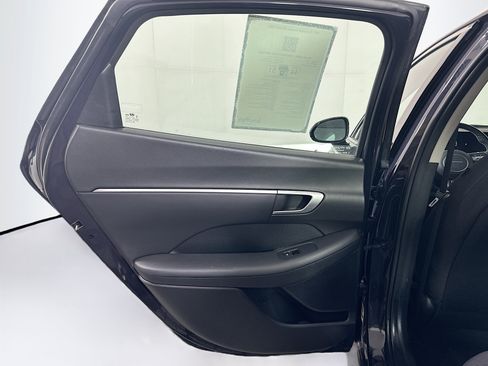 Used 2025 Hyundai Sonata SEL FWD image 27