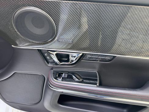 Used 2015 Jaguar XJ R LWB RWD image 65