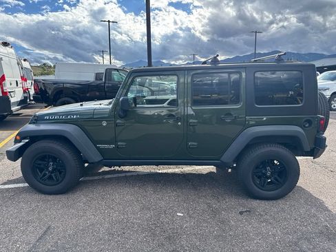 Used 2008 Jeep Wrangler Unlimited Rubicon w/ Dual Top Group AWD/4WD image 9