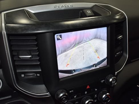 Used 2021 RAM 1500 Big Horn AWD/4WD image 16