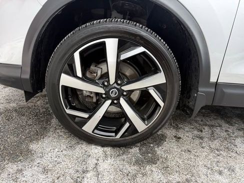 Used 2021 Nissan Rogue Sport SL image 10