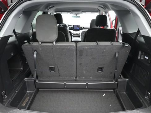 Used 2022 Ford Explorer XLT w/ Class IV Trailer Tow Package AWD/4WD image 6