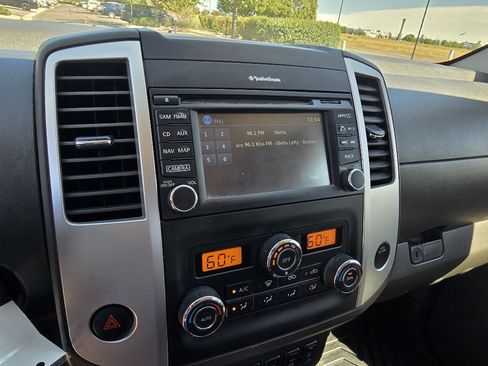 Used 2016 Nissan Frontier PRO-4X AWD/4WD image 24