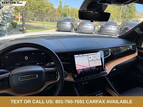 Used 2024 Jeep Grand Wagoneer L Series III AWD/4WD image 20