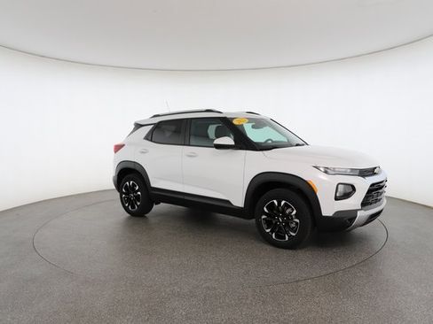 Used 2022 Chevrolet TrailBlazer LT w/ Convenience Package image 26