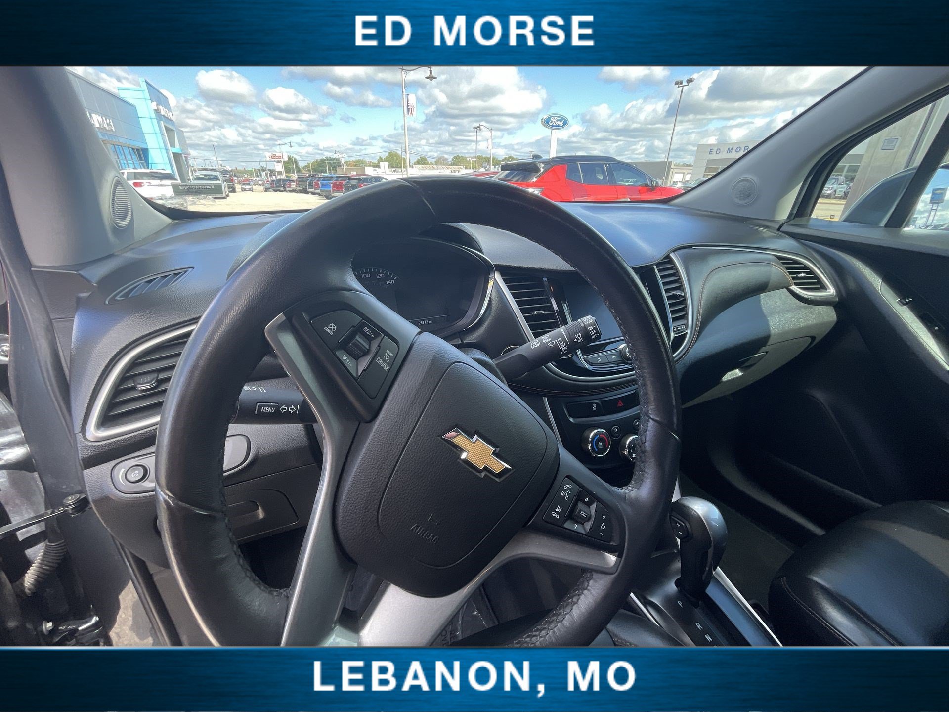 Certified 2022 Chevrolet Trax LT w/ Premium Seat Package AWD/4WD image 10
